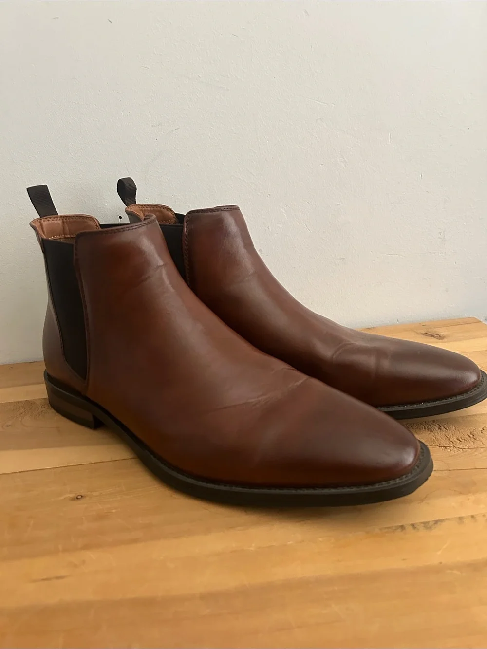 Men's Brown Leather Chukka Boots - Sleek Slip-On Style